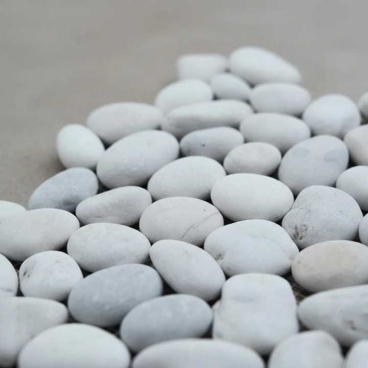 Piedra blanca en malla 29x29 cm para piso o pared